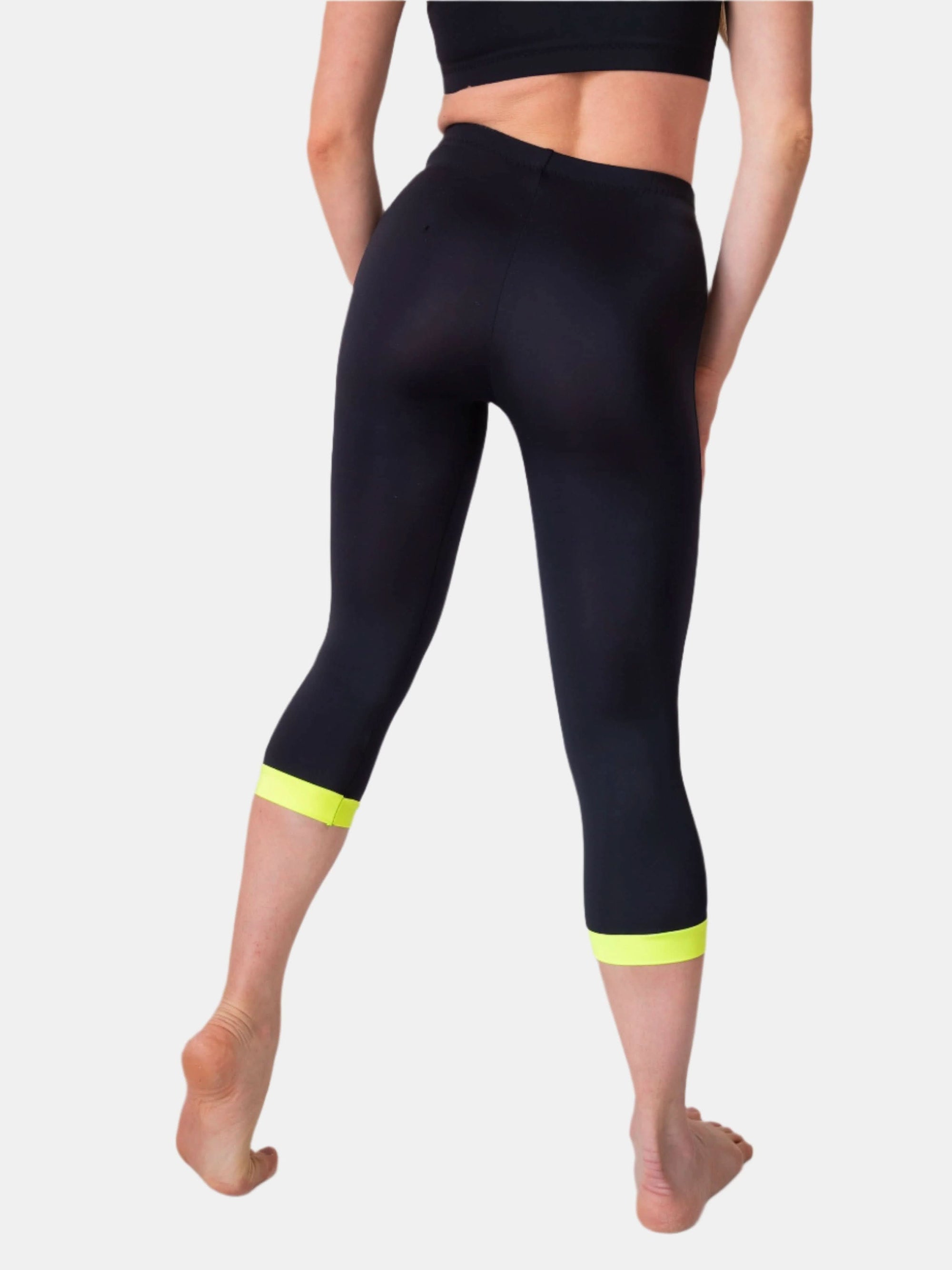 Black capri on sale workout leggings