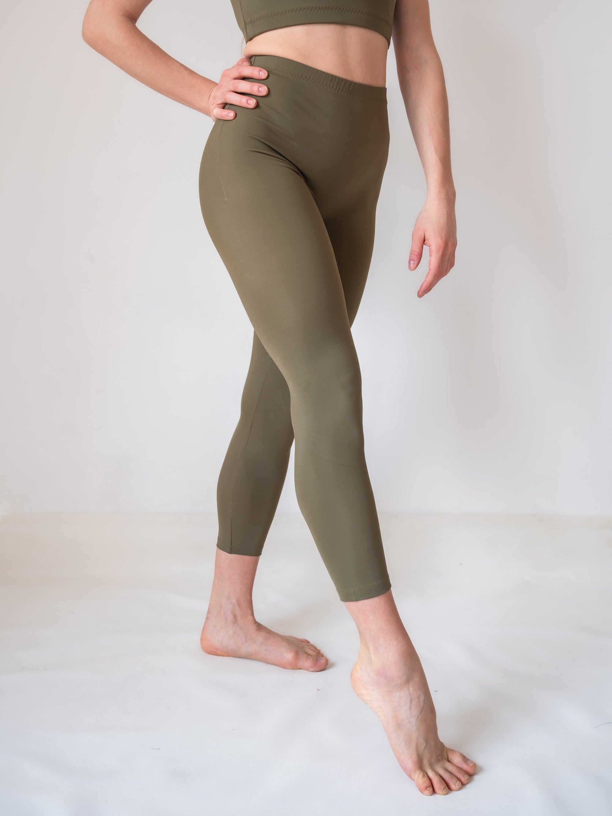 Yoga Women Sage Green Capri Legging